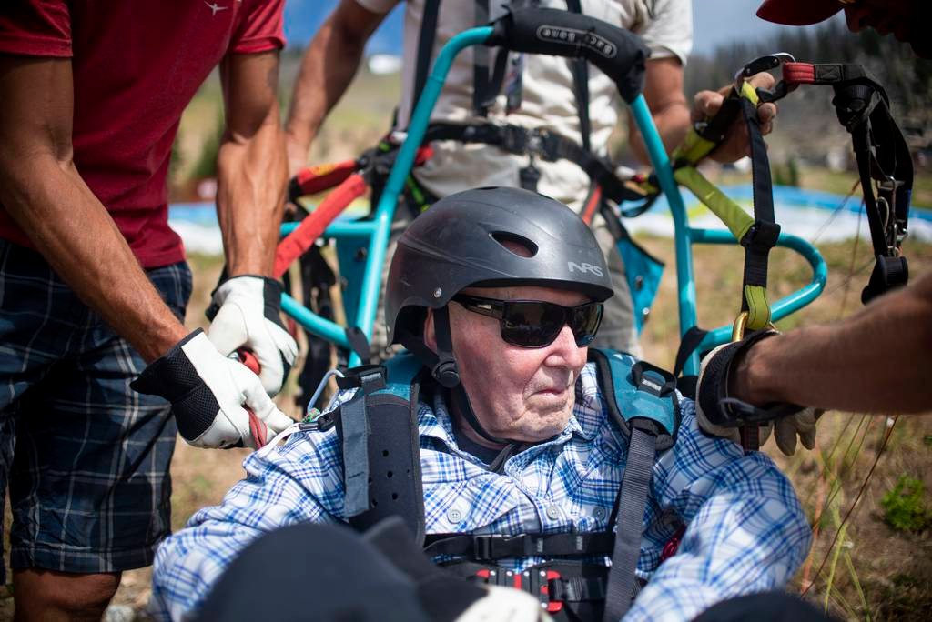 US veteran takes flight